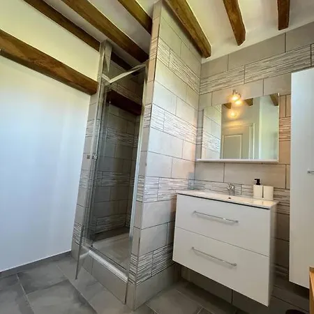 Holiday home Cosy &jolie Maison A Cote De Disneyland Paris Montry